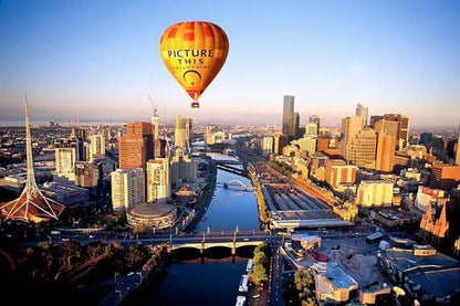The Ultimate Melbourne Travel Guide – Discover the City Like a Local